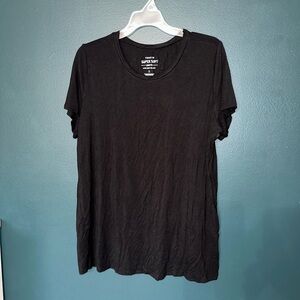 Torrid size 1 black tshirt